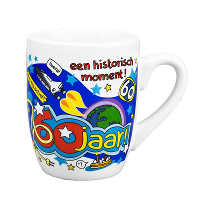 Koffiemok/theebeker Hoera 60 jaar   300 ml   60e verjaardag   feestartikelen / leeftijd cadeau