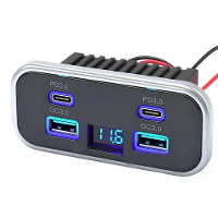 4 Poorts USB autolader Dual PD3.0 USB C Dual QC3.0 Snelladen 12V 24V Waterdichte metalen behuizing digitale voltmeter ad