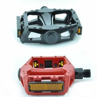 Aluminum Alloy Bicycle Colorized Pedals With Anti Skid Nails