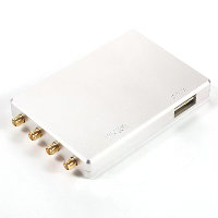 B220mini Breedband SDR 70MHz tot 6GHz 2R2T 61.44MSPS Samplingfrequentie 12 Bit ADC DAC AI N78 Band Draadloze Communicati
