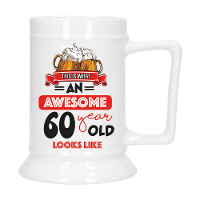Cadeau Bierpul voor 60 jaar   rood   grappige leeftijd bierpul   keramiek   530 ml