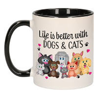 Cadeau koffie/thee mok   life is better with cats and dogs   zwart oor   huisdieren