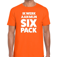 Ik werk aan mijn SIX Pack tekst t shirt   oranje   voor heren   koningsdag