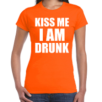 Koningsdag t shirt kiss me I am drunk oranje voor dames