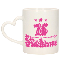 Verjaardag cadeau mok 16 jaar   geweldig   roze   hartjes handvat   300 ml   Keramiek