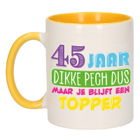 Verjaardag cadeau mok 45 jaar   geel   dikke pech dus   300 ml   keramiek