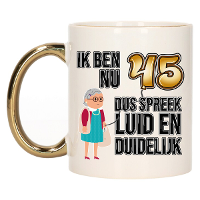 Verjaardag cadeau mok 45 jaar   luid en duidelijk oma   goud   300 ml   Keramiek