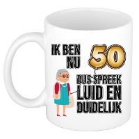 Verjaardag cadeau mok 50 jaar   luid en duidelijk oma   bruin   300 ml   Sarah