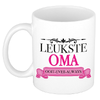 Verjaardag cadeau mok   roze   leukste oma ooit   300 ml   keramiek