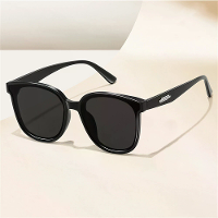 Classical Fashion Grote Frame Gepolariseerde Zonnebril voor Mannen Vrouwen UV400 Bescherming Zonnebril voor Buiten Reize