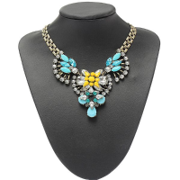 Crystal Rhinestone Flower Fan Statement Necklace Metal Chain Choker