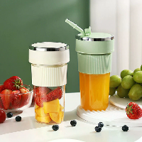 Draadloze elektrische juicer blender 350 ml draagbare lichte rietjes sapbeker grote capaciteit USB opladen 6 blad herbru