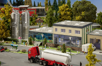 Faller 130198 H0 Melkerij met silos