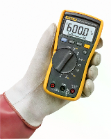 115C Digitale Multimeter AC/DC spanning tot 600V 10A,meet weerstand,continuïteit,frequentie,capacitantie,hoes en silicon