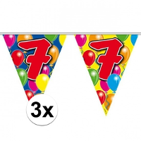 Vlaggenlijn 7 jaar   3x   10 meter   plastic   leeftijd vlaggetjes   versiering 7e verjaardag
