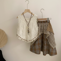 TinyTrends – Boho Chic & Schattig – Gehaakte Top met Geruite Rok 150 (9–10 jaar) | Educatief Speelgoed