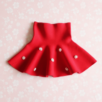Girls Knitted Skirt – Comfort & Stijl – Kinder Rok Rood / Parelbloesem / 110 (2–3 jaar) | Educatief Speelgoed