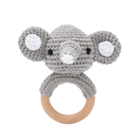 CuddleRattle – Zacht & Speels – Gehaakte Baby Rammelaar met Houten Ring Olifant | Educatief Speelgoed