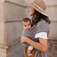 ComfortCarry – Rugvriendelijk Dragen – Ergonomische Baby Draagdoek Taupe grijs | Educatief Speelgoed