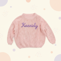 Personalized Baby Sweater – Uniek & Liefdevol – Geborduurde Gepersonaliseerde Baby Trui Roze / 110 (4–5 jaar) | Educatief Speelgoed