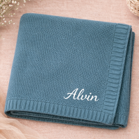 Personalized Baby Blanket – Zacht & Uniek – Katoenen Gepersonaliseerd Geborduurde Deken Blauw meer / Wit | Educatief Speelgoed
