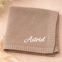 Personalized Baby Blanket – Zacht & Uniek – Katoenen Gepersonaliseerd Geborduurde Deken Kameel / Wit | Educatief Speelgoed