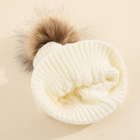Mini Fashion™   Eigen lettertype   Muts met pompon Wit / 6 | Educatief Speelgoed