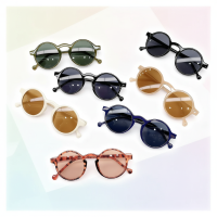 Kids Sunglasses Set – UV bescherming & plezier – Kinder Zonnebrillen Vintage rond (Set van 7) | Educatief Speelgoed