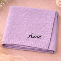 Personalized Baby Blanket – Zacht & Uniek – Katoenen Gepersonaliseerd Geborduurde Deken Lichtpaars / Zwart | Educatief Speelgoed