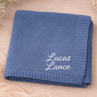 Personalized Baby Blanket – Zacht & Uniek – Katoenen Gepersonaliseerd Geborduurde Deken Donkerblauw / Wit | Educatief Speelgoed