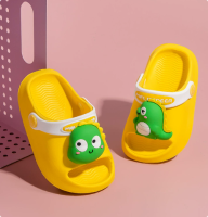 Mini Fashion – Vrolijk & Veilig – Polka Strand Slippers Gele Dinosaurus / 180 (5–6 jaar) | Educatief Speelgoed