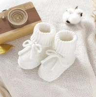 SnuggleSteps – Warm & Zacht – Gebreide Babyslofjes Wit / 70 (9 maanden / 9 cm) | Educatief Speelgoed