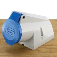 Wandcontactdoos CEE 4 polig 16A   Vrouwelijk   Blauw