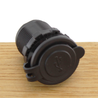 Inbouw USB lader met afdichting rond