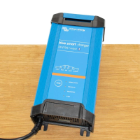 Blue Smart IP22 Acculader 24/12 (1)
