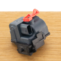 Laadkabel vergrendeling in outlet