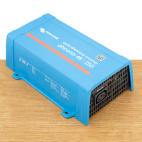 Phoenix 48/250 Omvormer   IEC contactdoos