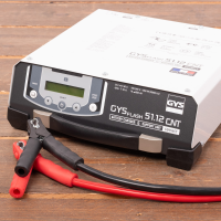 Acculader met voeding GYSFLASH 51.12 CNT FV 2,5M
