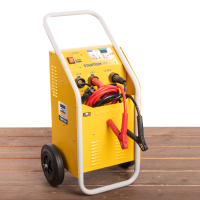 Startium 980E   12V en 24V Acculader/ Starter