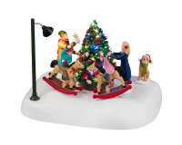 Lemax   'Rockin' Around The Christmas Tree'   Verlicht tafelstuk met animatie   Exclusief adapter (Werkt op batterijen)