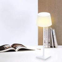 Aigostar oplaadbare bureaulamp 4 W CCT touch dimbaar met instelbare kleuren