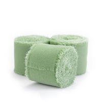 2 Stuks 40 mm x 5 m lichtgroene chiffon satijn lint, handgemaakte franjes voor bruiloftsuitsluitingen, bruidsboeketten, cadeaupapier, feestdecoratie, doe het zelf knutselwerk