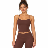 Yoga tanktop voor dames met dunne bandjes en open rug, sporttop voor training, yogabha met vulling, slim fit   mokkabruin, maat L