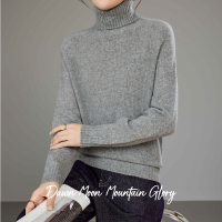 Dawn Moon Mountain Glory Basis onderhemd met 2 kleppen van wol en cashmere 10% cashmere / 90% merino wol Lichtgrijs Aziatische M