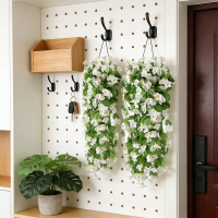 Yuejia 2 stuks 30,7 in/78 cm kunstmatige nepbloemen planten voor buiten lente zomer decoratie, imitatiezijde viooltjeslook echte hangende ranken voor buiten huis plantenbak veranda terras (Wit)