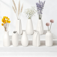 Set van 8 kleine vazen 13 cm (5,1 inch)   witte bloemenvaas van mat keramiek, geschikt voor pampasgras en droogbloemen, moderne boho Scandinavische woondecoratie, voor huishoudelijk gebruik en tafeldecoratie bij het huwelijk