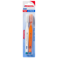 2+2 Gratis: Lactona Tandenborstel M40 Medium 2 stuks