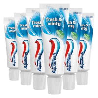 6X Aquafresh Tandpasta Fresh & Minty Mini 15 ml