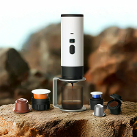 IPRee 3 in 1 Draagbare Elektrische Koffiemaker Capsule Koffiemolen Reis Koffiemaker met Draadloze Verhitting voor Auto e