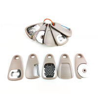IPRee 5 in 1 Multifunctionele Keukenhulpmiddelen Set | Knoflookpers/Schiller/Flesopener/Kaasrasp/Koekjesvormer Draagbare